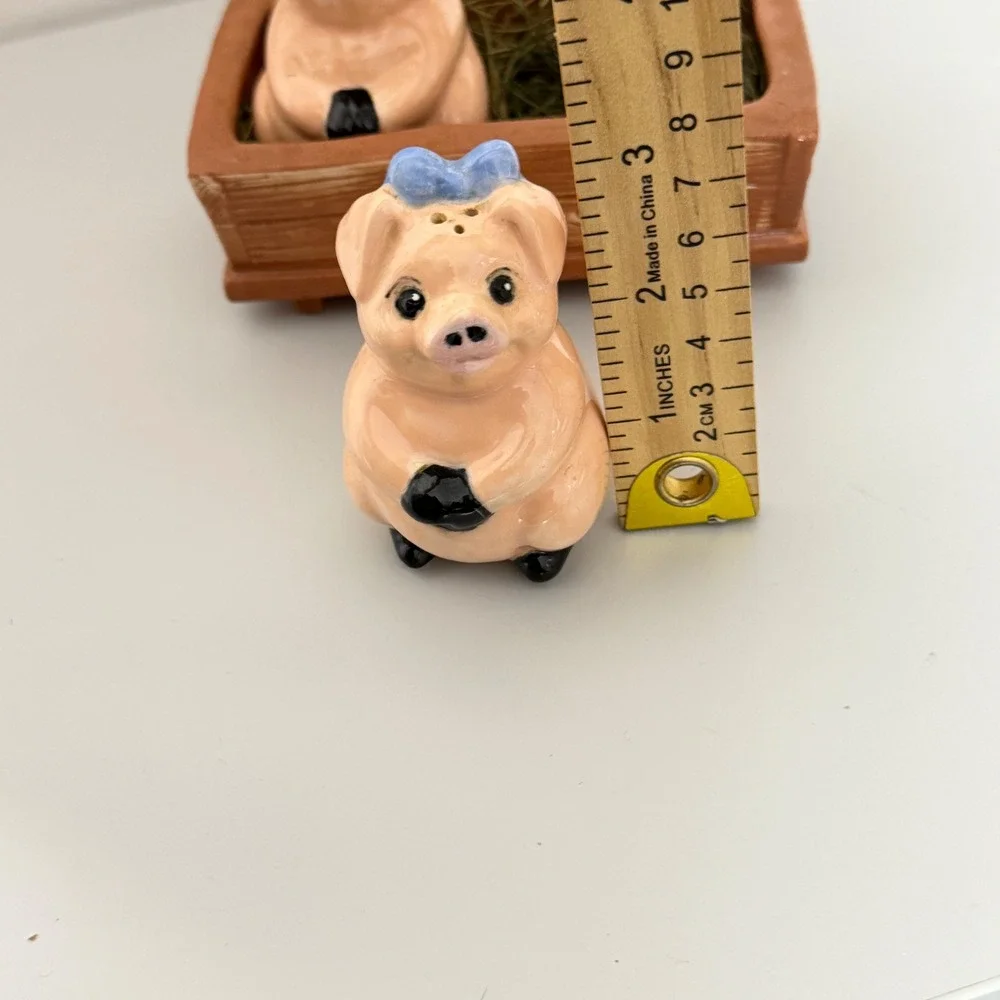 Vintage Pig Salt and Pepper Shakers Pink Trough Farmhouse Decor